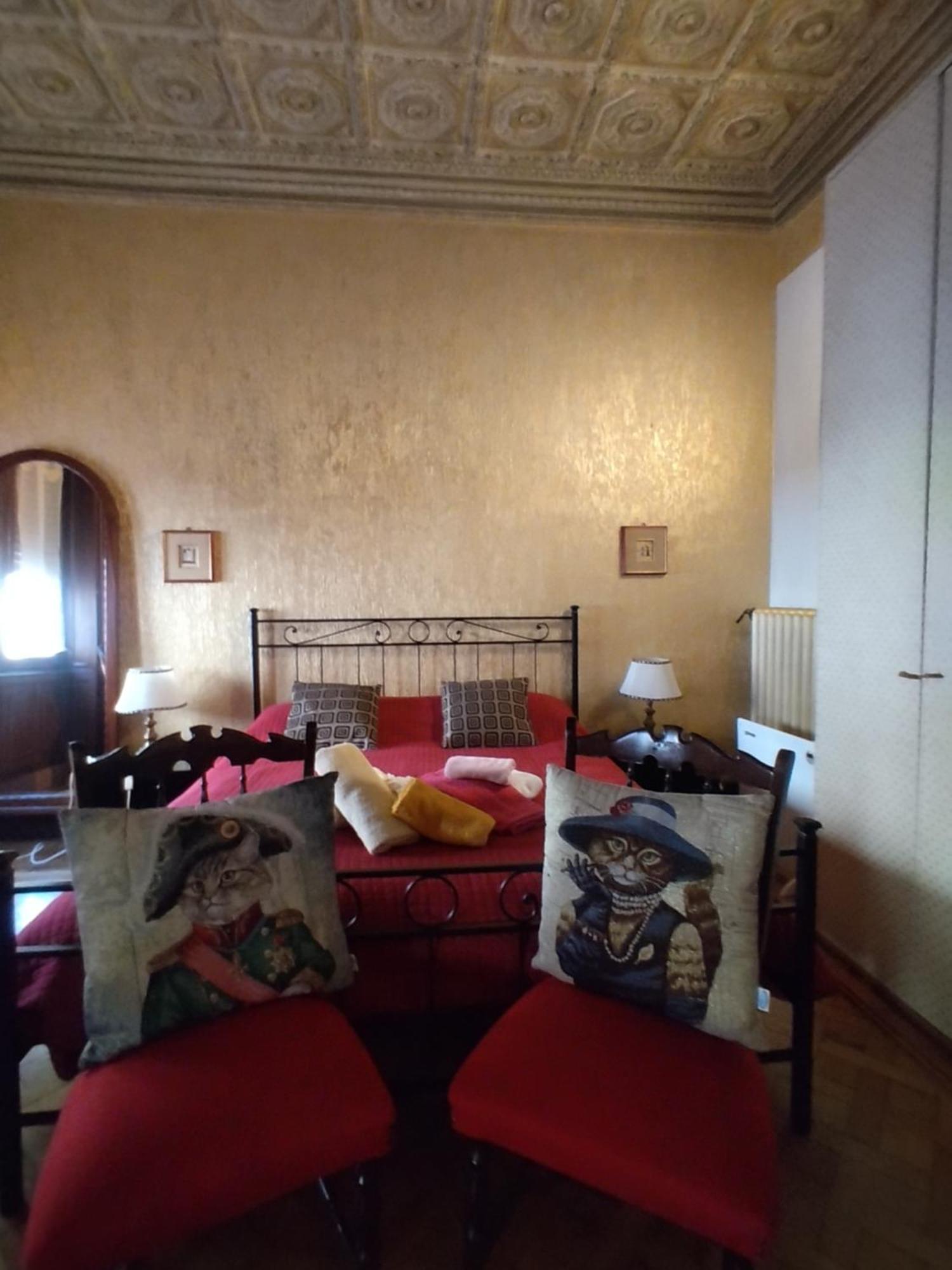 Bed & Breakfast Amarantha Gothica *